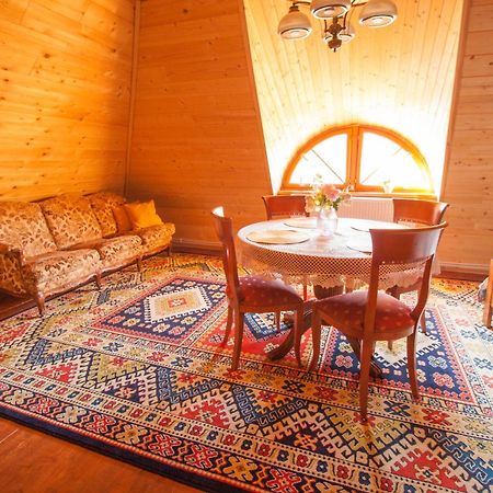 Holiday House Folwark Jelen Poniklica ภายนอก รูปภาพ