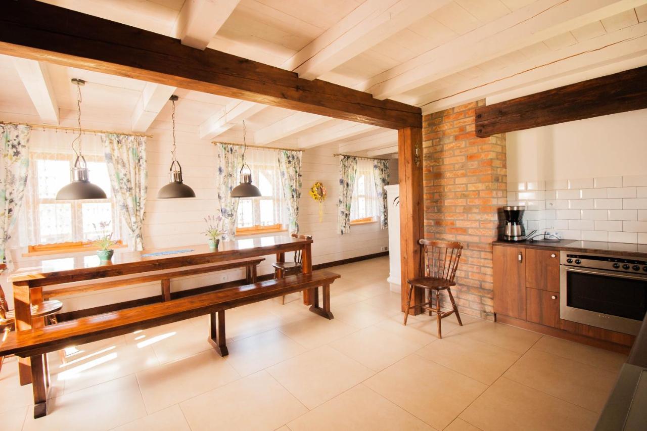 Holiday House Folwark Jelen Poniklica ภายนอก รูปภาพ