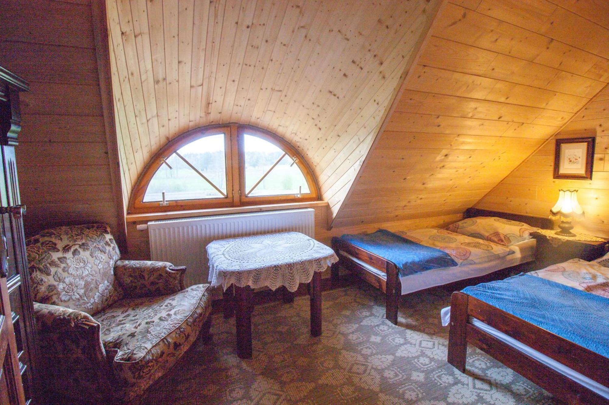 Holiday House Folwark Jelen Poniklica ภายนอก รูปภาพ