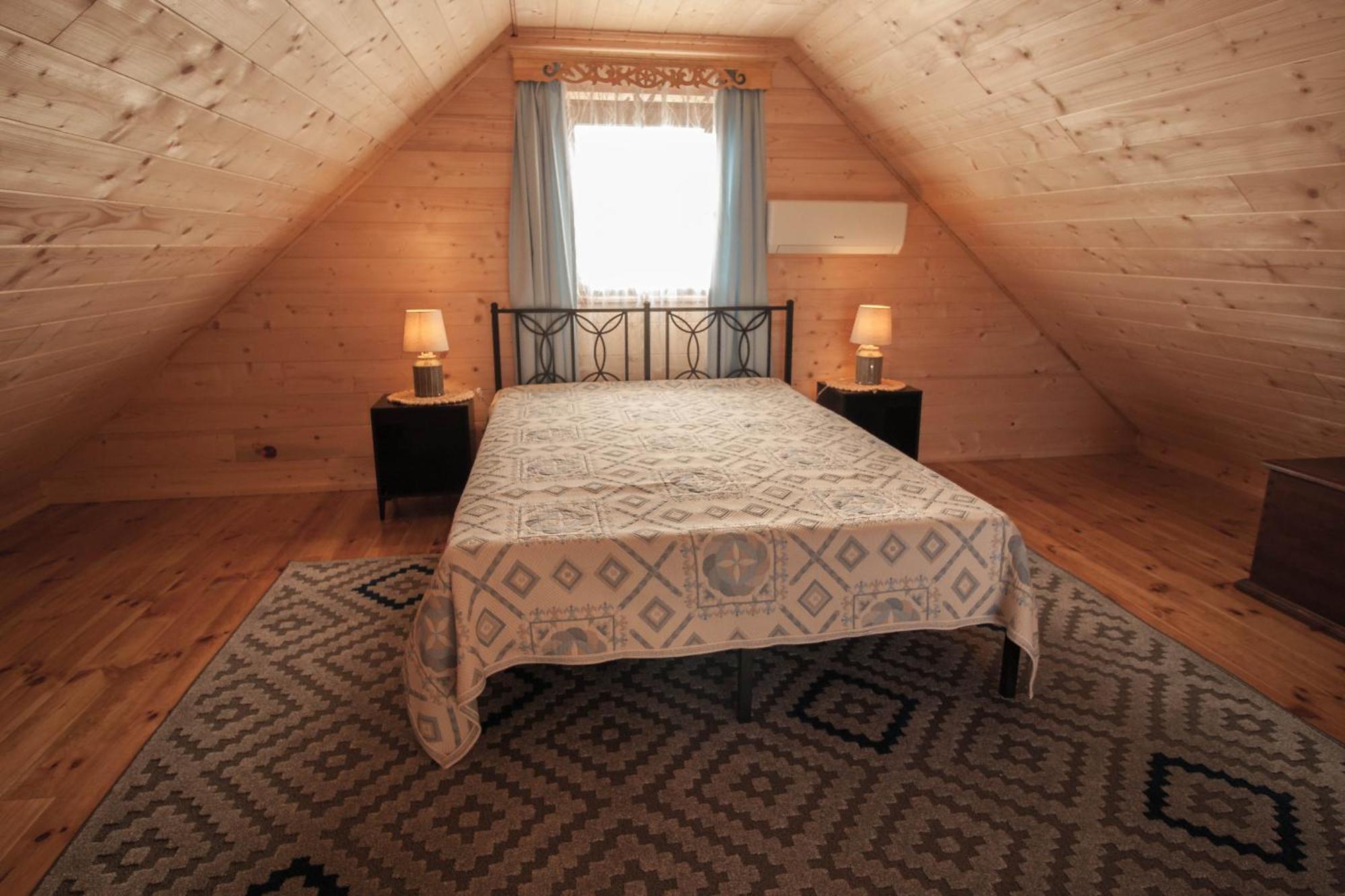 Holiday House Folwark Jelen Poniklica ภายนอก รูปภาพ