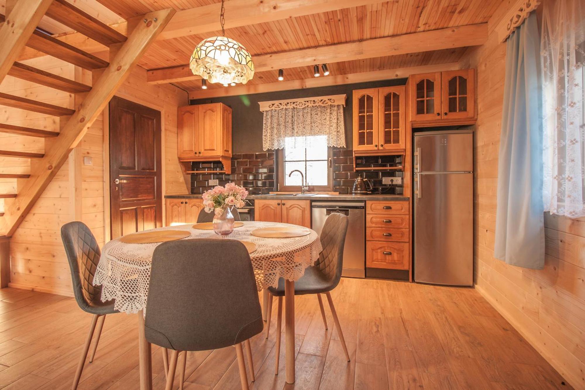 Holiday House Folwark Jelen Poniklica ภายนอก รูปภาพ